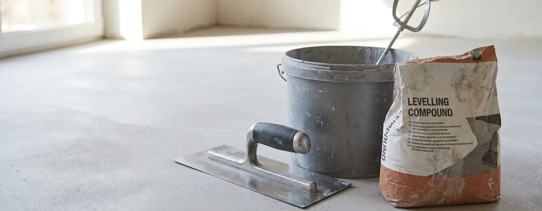 Een vlakke ondergrond voorkomt problemen wanneer je gaat verbouwen. Bij Vloer Egaliseren Service maken wij beton, cementdekvloer en oude tegelvloeren klaar voor laminaat, pvc, parket of tapijt. Vloer egaliseren voor verbouwing vraagt om een goede inspectie van hoogteverschillen, scheuren en vocht. Wij kiezen de juiste egaline en zorgen voor een strak, slijtvast resultaat. Zo begint [&hellip;]